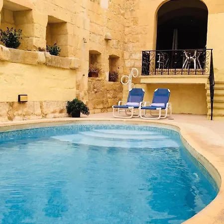 فندق مبيت وإفطار Razzett San Girgor *