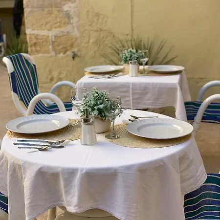 فندق مبيت وإفطار Razzett San Girgor Kerċem