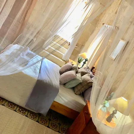 فندق مبيت وإفطار Razzett San Girgor